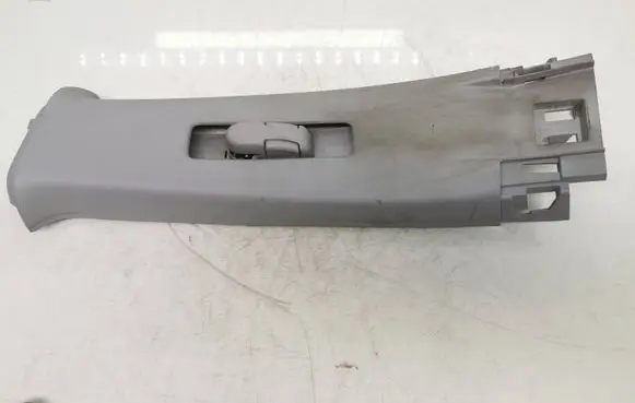 (B) pillar trim (top)