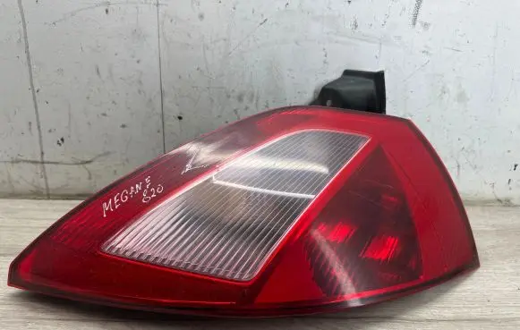 Renault Megane II Rear/tail lights 8200073237