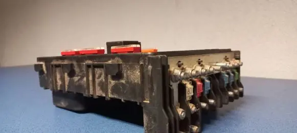 Volkswagen PASSAT B6 Fuse module 3C0937125