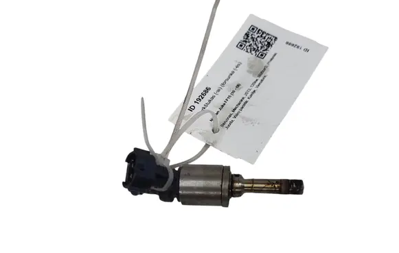 Nissan Juke I F15 Fuel injector 166001KC0A