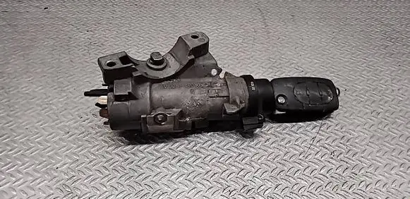 Audi A6 S6 C5 4B Ignition lock 4B0905851G
