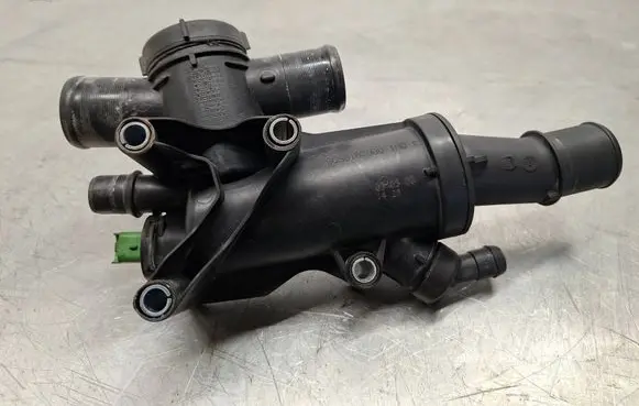 Ford Galaxy Thermostat/thermostat housing 9656182980