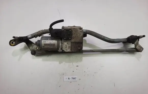 Audi A4 S4 B8 8K Front wiper linkage and motor 8K1955119A
