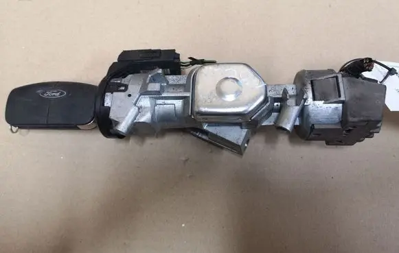 Ford Focus Ignition lock 3M513F880A