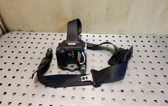 Volvo XC60 Middle seatbelt (rear) 39801846 34031473