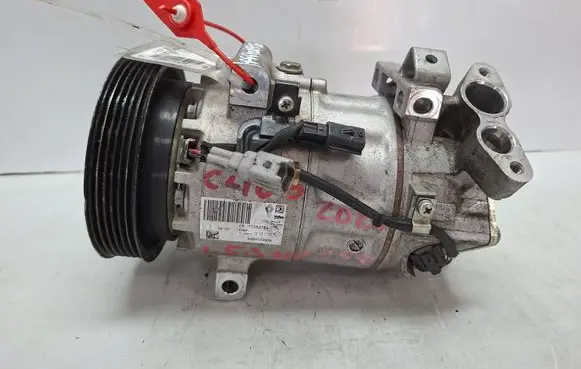Renault Clio IV Air conditioning (A/C) compressor (pump) S27612387 926004990R
