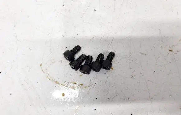 Volvo S60 Nuts/bolts 