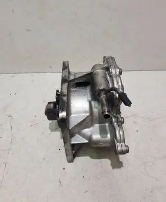 Toyota Avensis T220 Vacuum pump
