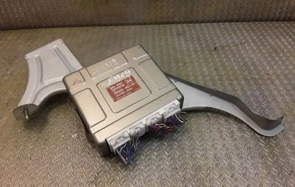 Lexus RX XU10 Central body control module 8922148110