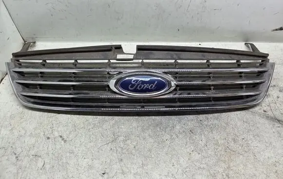 Ford Mondeo MK IV Front bumper upper radiator grill