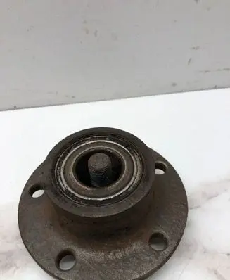Audi A3 S3 8P Rear wheel hub