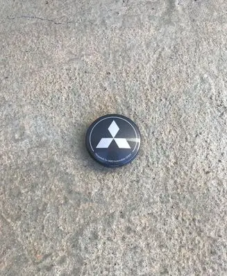 Mitsubishi Outlander Wheel nut cap/cover Z06M