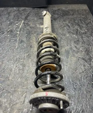 BMW 5 F10 F11 Rear shock absorber with coil spring 628938