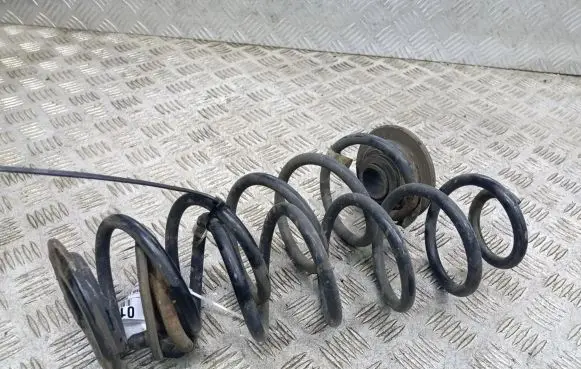 Seat Leon (5F) Rear coil spring