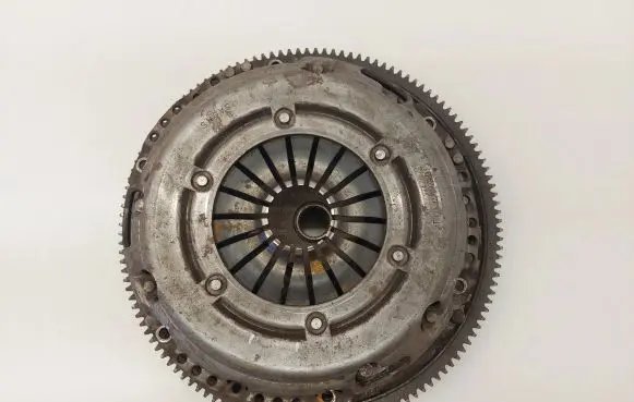 Volkswagen Golf VII Clutch set kit 03F105273 04F141025 036141032H