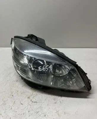 Mercedes-Benz C W204 Headlight/headlamp 2049065203