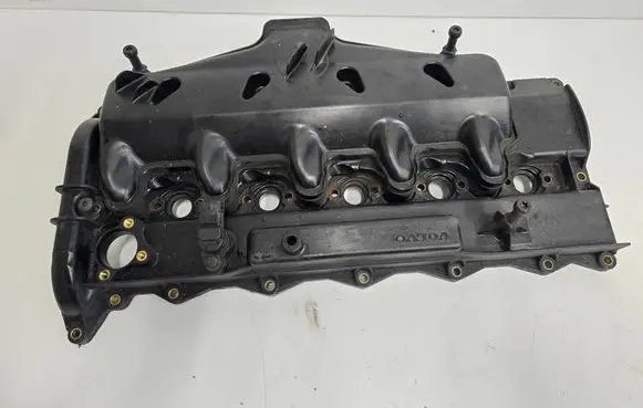 Volvo V70 Rocker cam cover 08675978