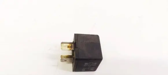 Audi A6 S6 C5 4B Other relay 8D0951253A