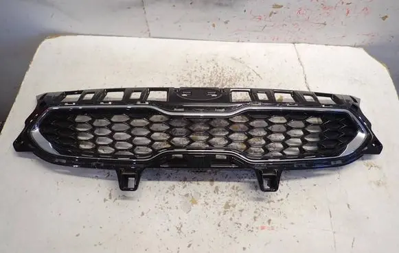 KIA Ceed Front bumper upper radiator grill 86350J7010
