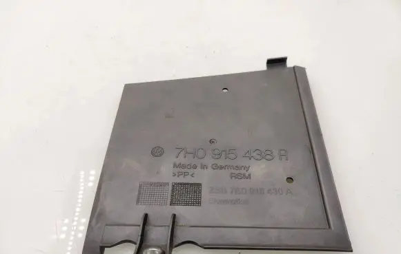Volkswagen Transporter - Caravelle T5 Battery tray heat shield 7H0915438A 7E0915430A