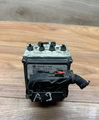 Volkswagen PASSAT B6 ABS Pump 3C0614109 16420501 16420301A