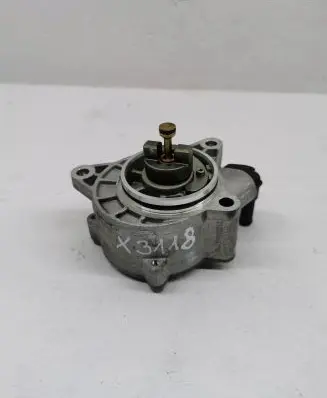 Hyundai i20 (BC3 BI3) Vacuum pump 2881007070