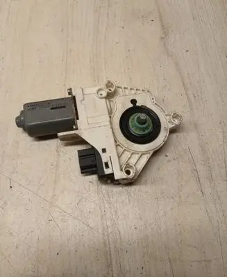 Audi Q7 4L Front door window regulator motor 977272101 7746018901 03036285