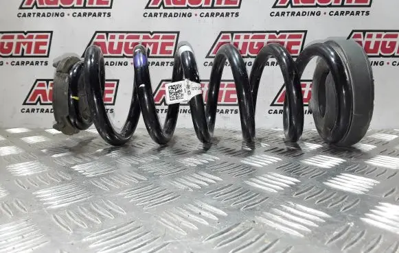 KIA Sportage Rear coil spring 55335CL040