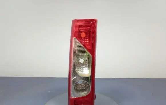 Peugeot Expert Rear/tail lights 11-C816B