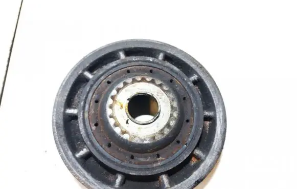 Nissan Almera N16 Crankshaft pulley