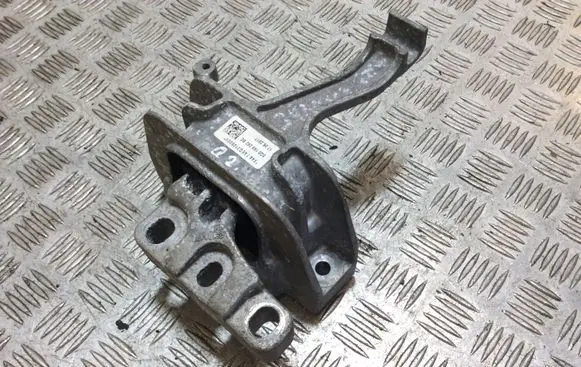Audi Q2 - Engine mount bracket 5Q0199262BE