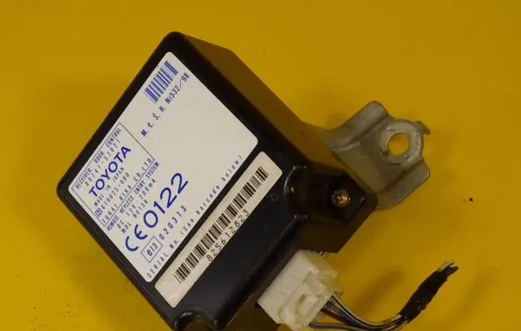 Toyota Yaris Door central lock control unit/module 89741-52021 8974152021 619825-000