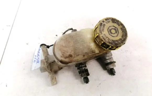 Chrysler Neon I Master brake cylinder
