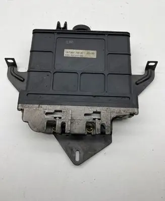 Volkswagen Golf III Gearbox control unit/module 01M927733G 5DG00765108