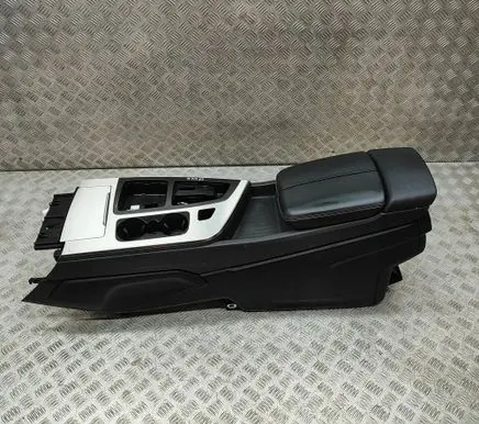 Audi Q7 4M Center console 4M0863305 4M0864981B