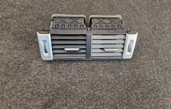 Land Rover Evoque I Dash center air vent grill GJ32014L21AB GJ32014L21