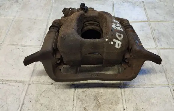 Peugeot 407 Front brake caliper