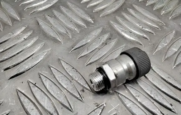 Lexus RX 450H Air conditioning (A/C) pressure sensor 