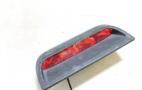 Mitsubishi Carisma Third/center stoplight mb952887