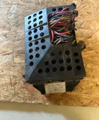 Smart ForTwo I Fuse module 0001683V001