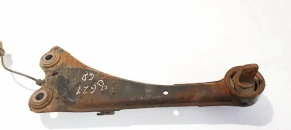 Toyota Avensis T270 Rear upper control arm/wishbone