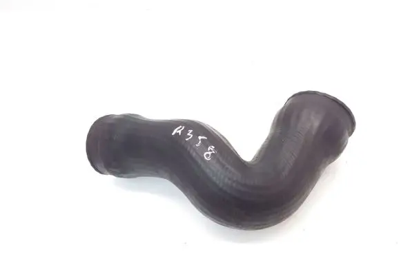 Volkswagen PASSAT B5.5 Intercooler hose/pipe 