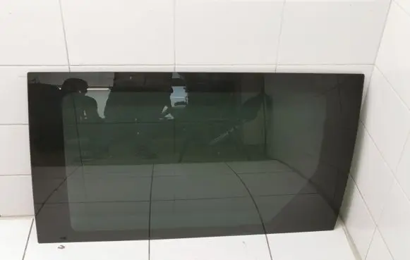 Chrysler Voyager Sliding door window/glass 