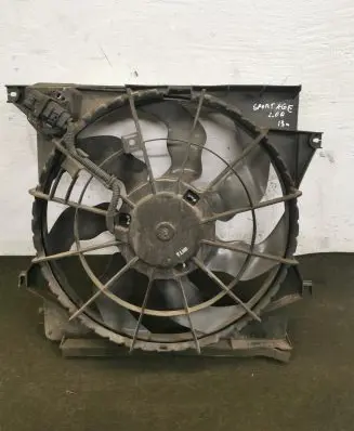 KIA Sportage Radiator cooling fan shroud