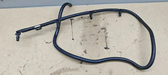 Mercedes-Benz C W204 Fuel return line/hose A6510700132