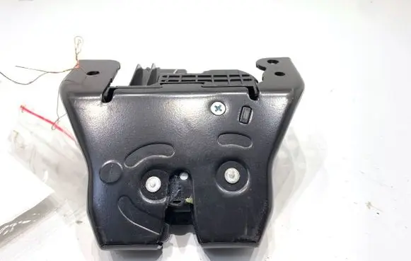 KIA Xceed Tailgate exterior lock