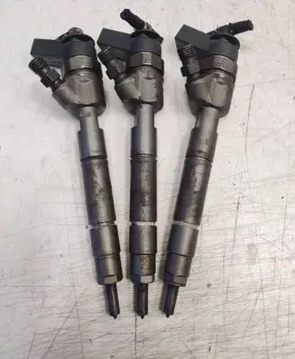 Mercedes-Benz B W245 Fuel injectors set A6400701287