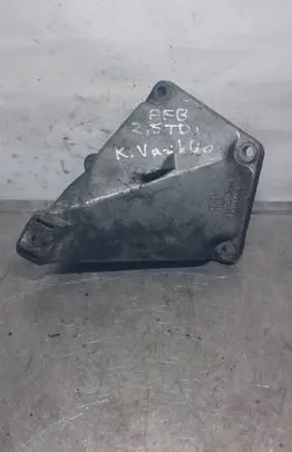 Audi A6 S6 C5 4B Engine mounting bracket 4B0199307C