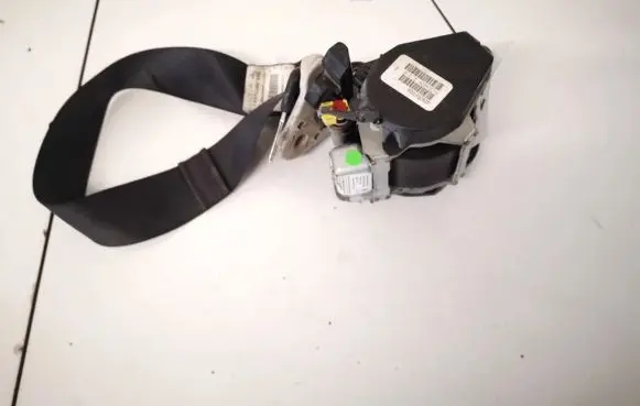 Dodge Caliber Front seatbelt 615299464a 609259700a