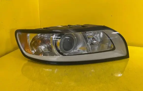 Volvo S40 Headlight/headlamp 31299584
